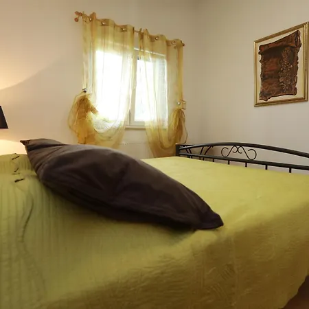 Apartman Salona *
