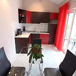 Апартаменти Salona Трогір